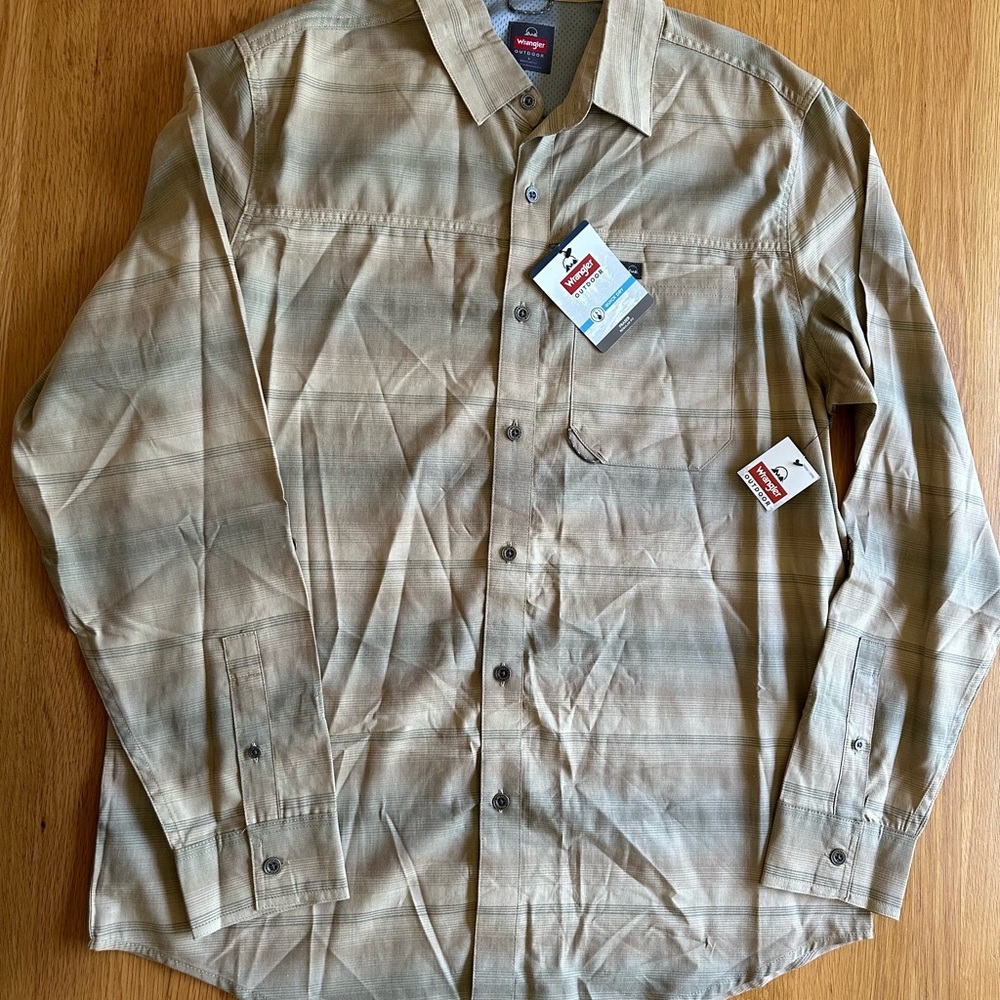 NWT Wrangler Light Tan Button-Up Shirt Jacket